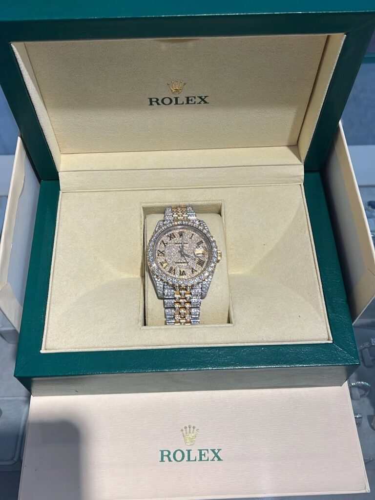 Click to view full screen Iced Out VVS Moissanite Diamond Rolex Bust Down Luxury Watch (Pass Diamond Tester) photo review